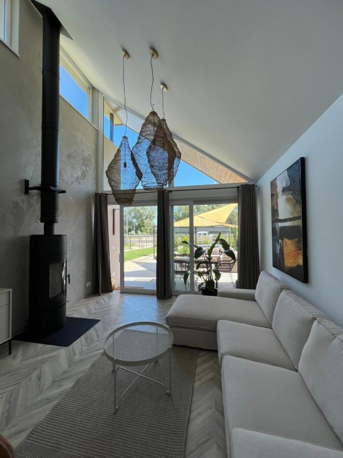 Beige Villa بالاتونكينيشي المظهر الخارجي الصورة